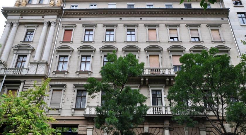 Charming Art Deco Flat Apartment Budapest Ruang foto